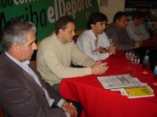 San Mart�n (C) dio el primer paso