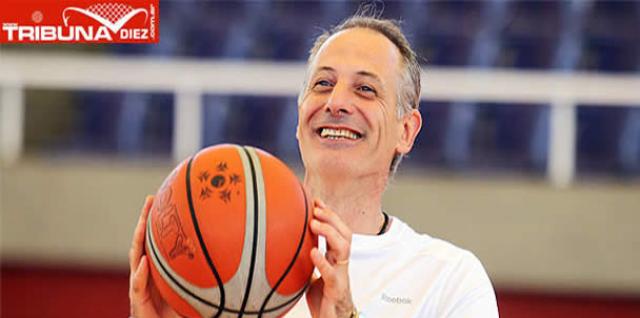 H�ctor Santini regresa a la categor�a para dirigir a Gimnasia LP