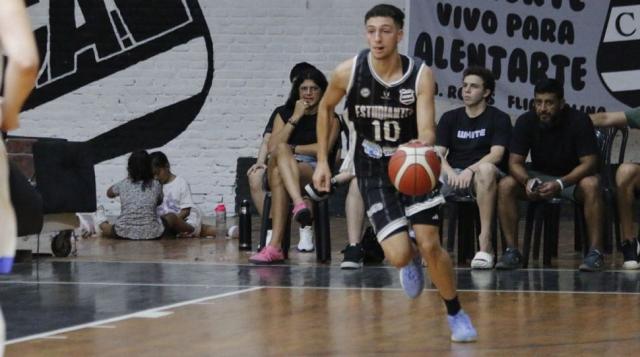 Norte: Estudiantes, con el tiro del final