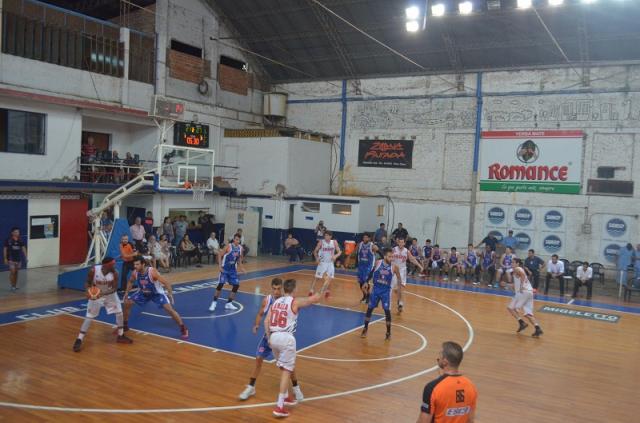 Ameghino baj� al l�der y no para de ganar