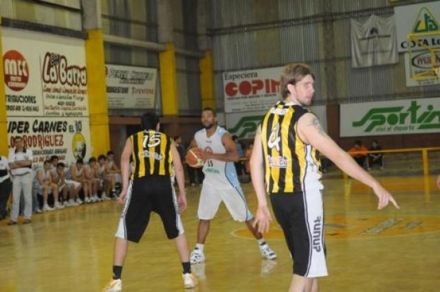 �Ac� se juega con mucho contacto�, afirm� Donovou