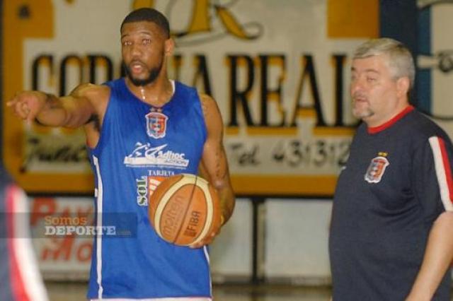 Baxter podr�a jugar ante Regatas