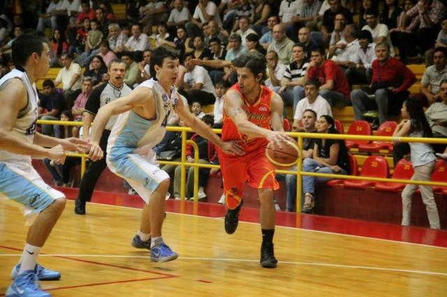 El �nico invicto se llama Ober�