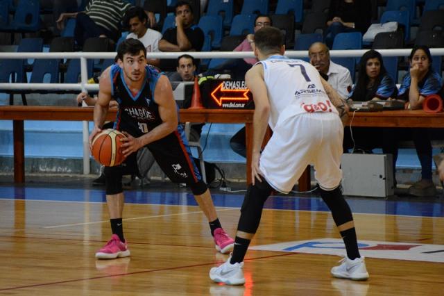 Las manos vac�as para Echague