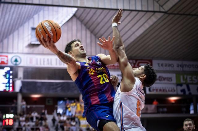 ACB: Girona sorprendi� y dej� sin DT al Barca