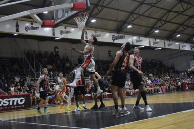 Sur: Central Entrerriano mont� su propio Show de triples