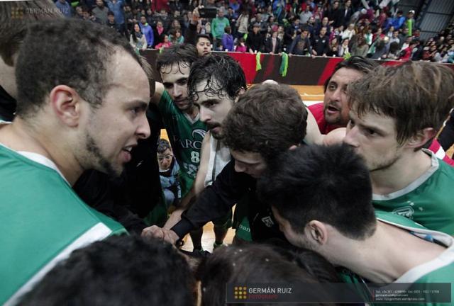 Barrio Parque mand� el ascenso a quinto juego